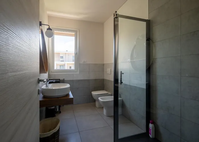 Design With Parking And View From The Balcony 2 Klm Station To 5 Terre And Walking Distance To The Waterfront Apartmán La Spezia