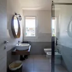 Appartamento Design With Parking And View From The Balcony 2 Klm Station To 5 Terre And Walking Distance To The Waterfront *