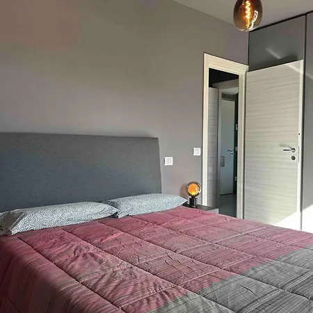 Casamarga / Brand New Design W/ Parking And View From The Balcony *