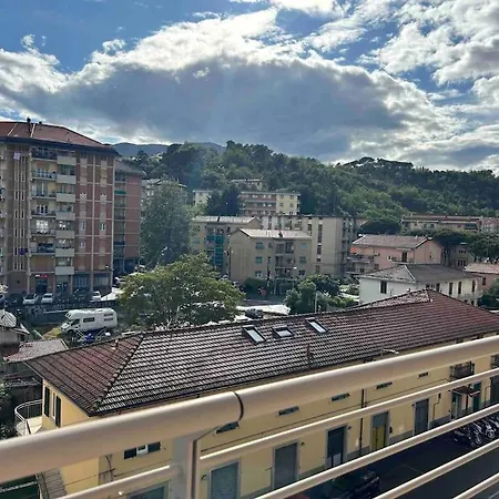 Design With Parking And View From The Balcony 2 Klm Station To 5 Terre And Walking Distance To The Waterfront Apartamento *