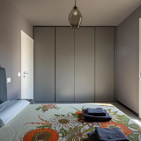 Casamarga Urban Chic With Balcony, Private Parking, Panoramic View Balcony, 2 Klm From Cinque Terre Station, Walking Distance To Waterfront *