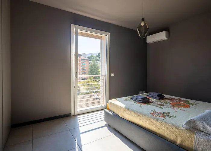 Design With Parking And View From The Balcony 2 Klm Station To 5 Terre And Walking Distance To The Waterfront Lägenhet